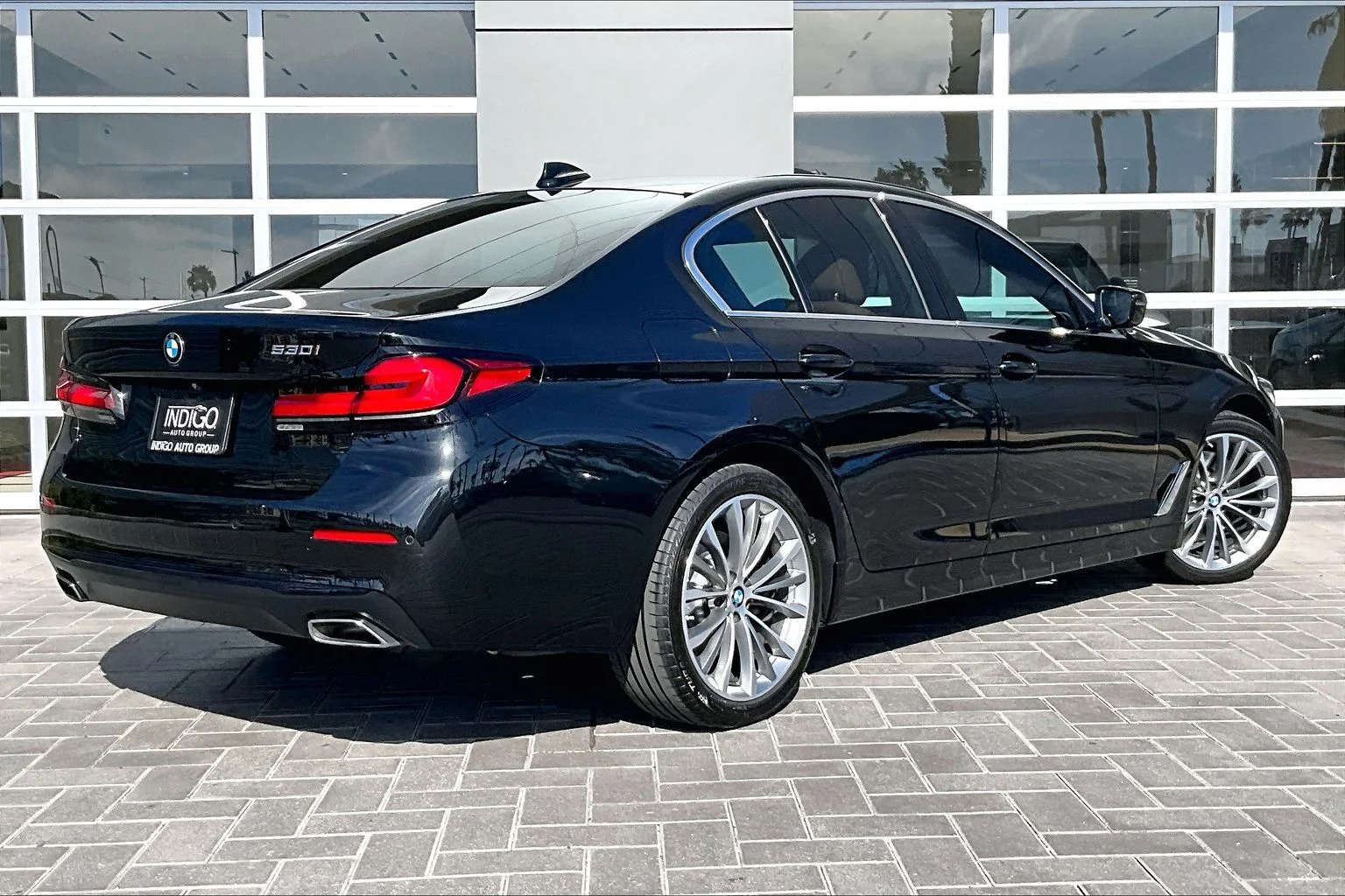 Used 2023 Black BMW 530i image 13