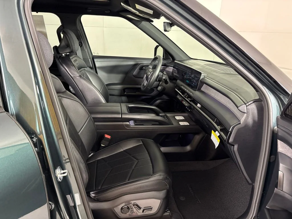 New 2027 Black Jade Green Kia X-PRO SX image 17