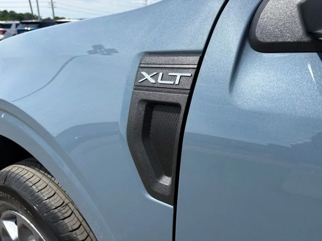 New 2026 Gray Ford XLT image 15