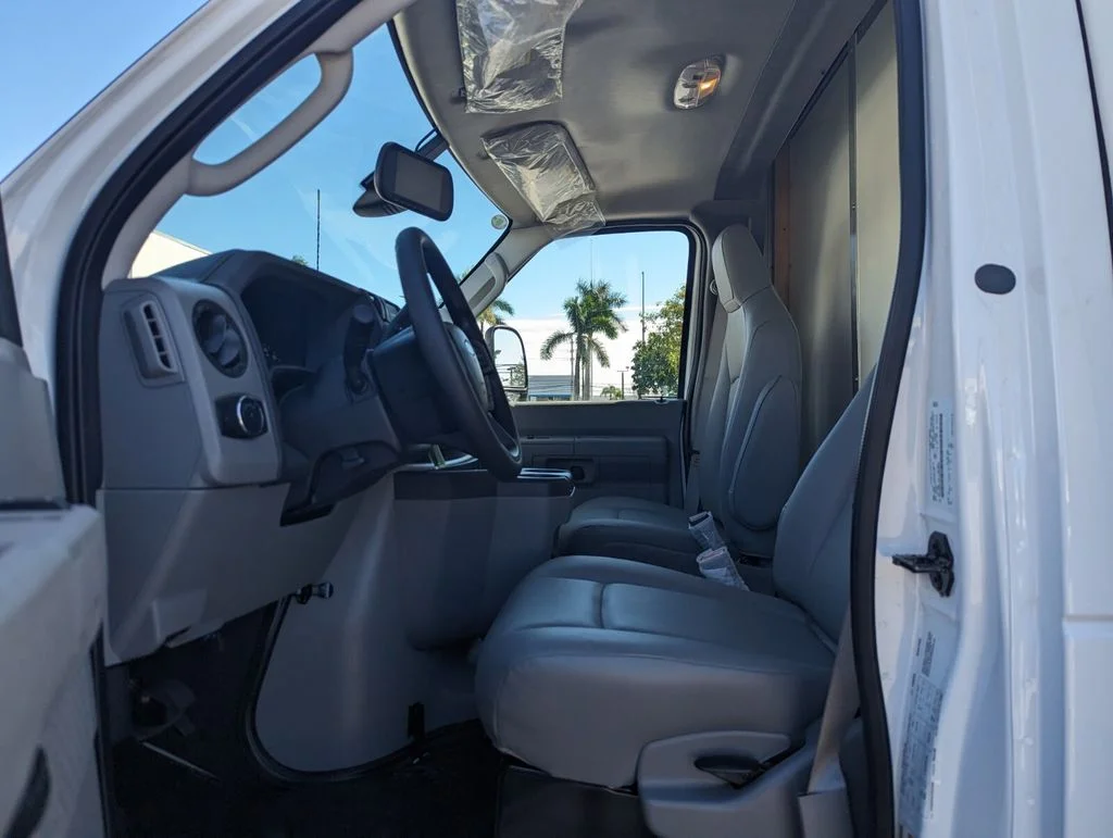 New 2026 Oxford White Ford E-450 DRW image 6