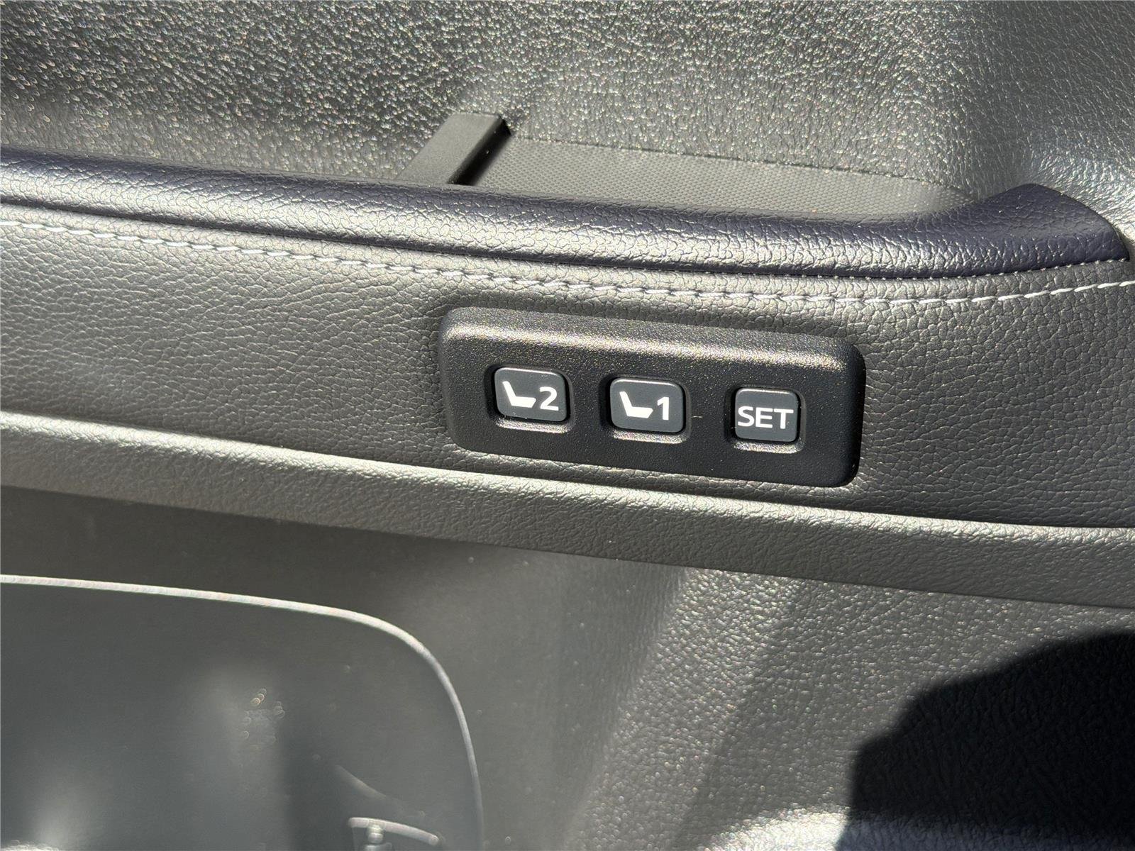 2022 Toyota 4Runner Limited - Photo 19