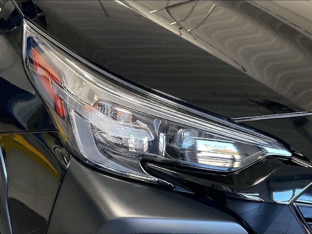 Used 2025 Black Subaru Onyx Edition image 33