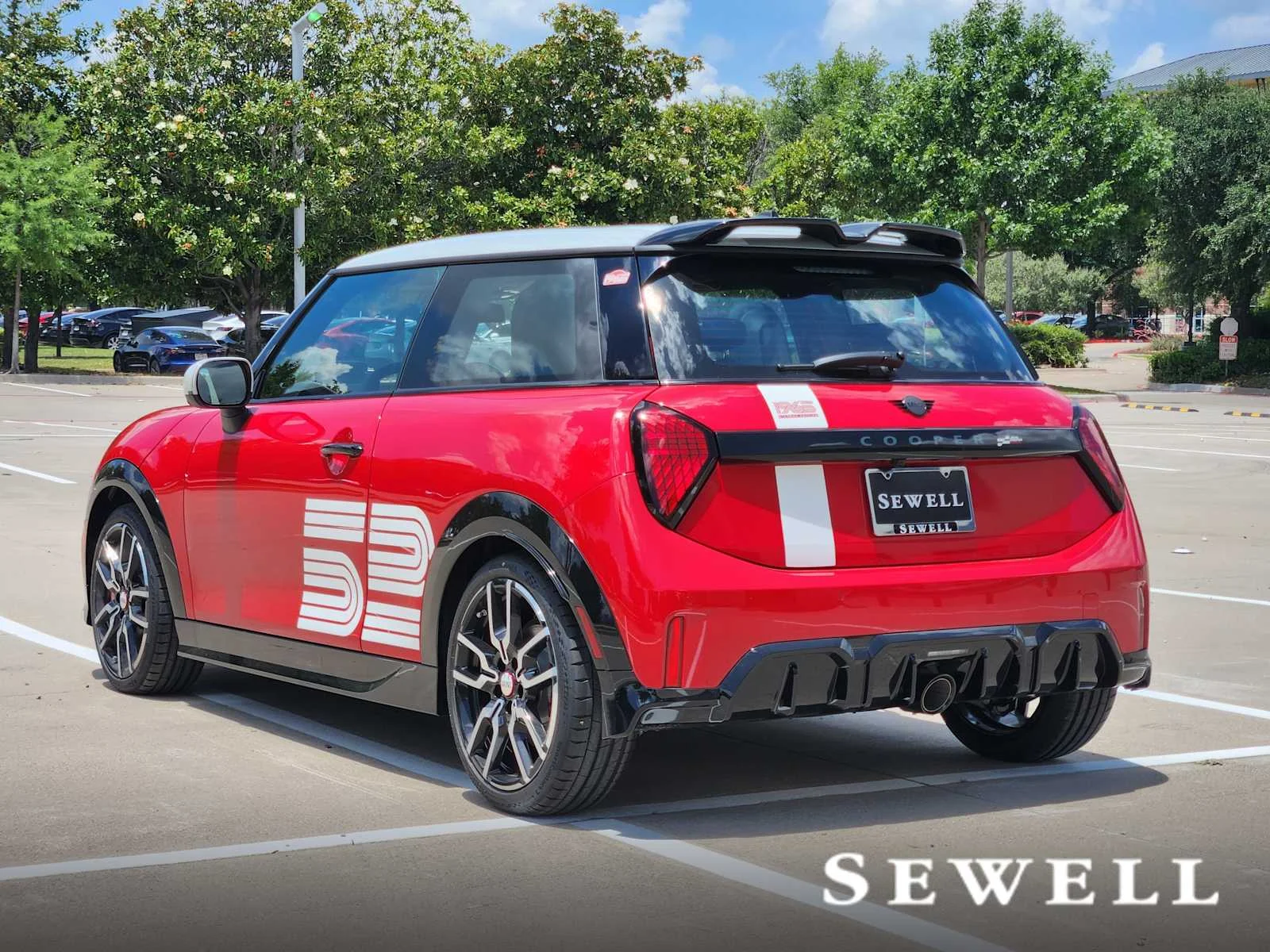 New 2026 Chili Red II MINI Iconic image 3
