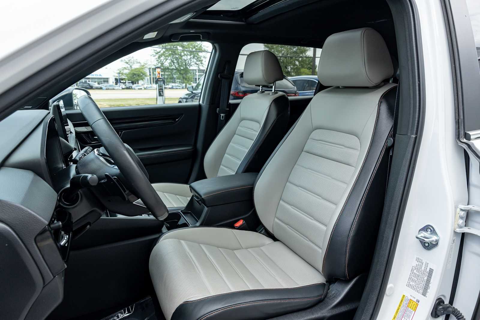 Used 2023 Platinum White Pearl Honda Sport Touring image 29