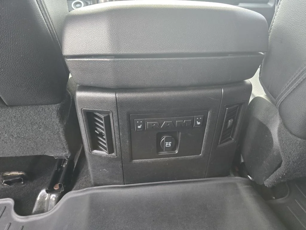 Used 2017 Blue Streak Pearlcoat Ram Laramie image 12