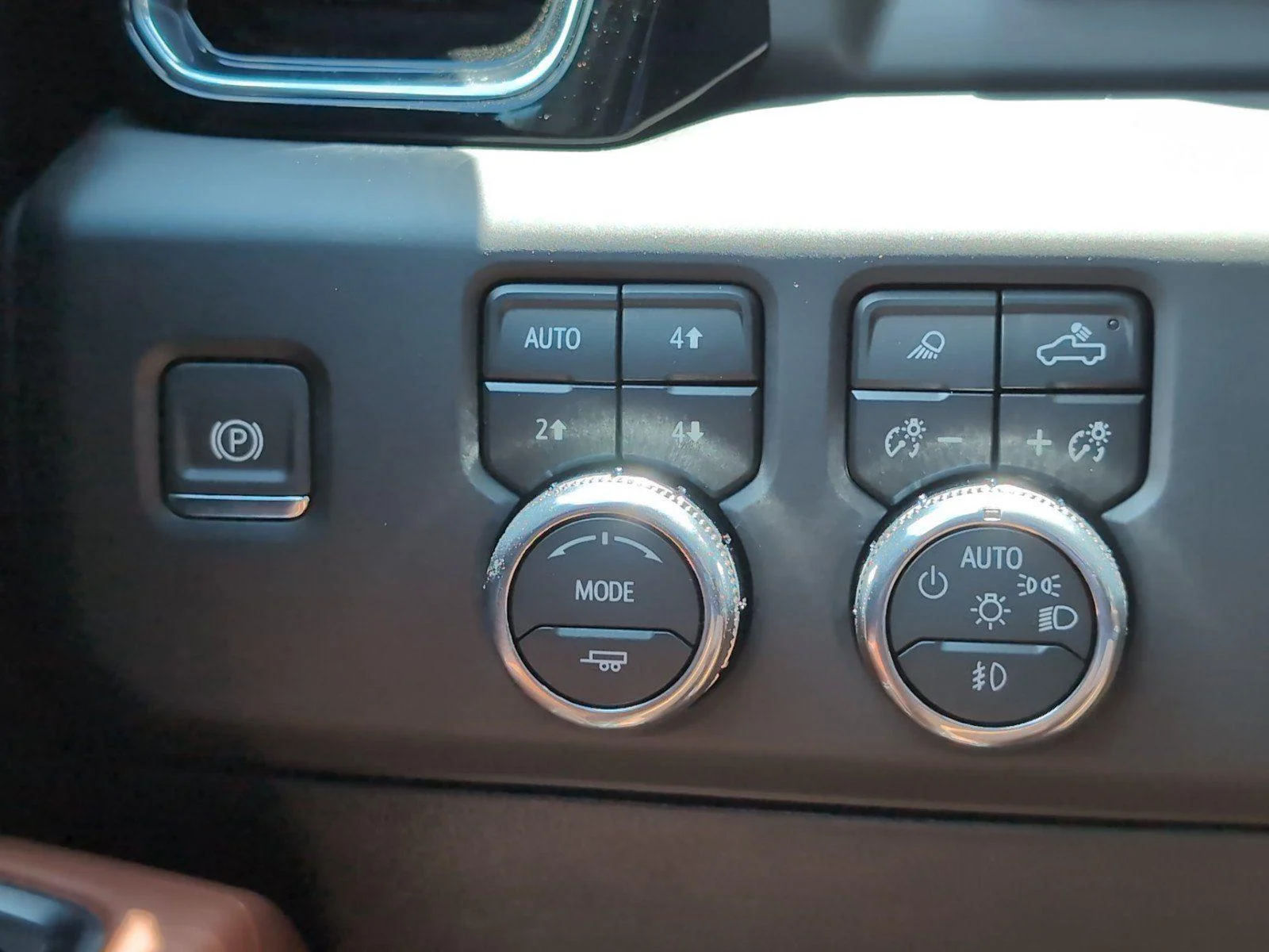 New 2026 Sterling Metallic GMC Denali Ultimate image 31