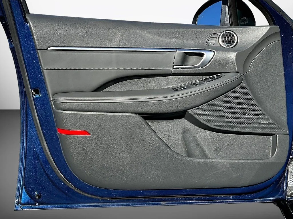 Used 2022 Blue Hyundai Limited image 20