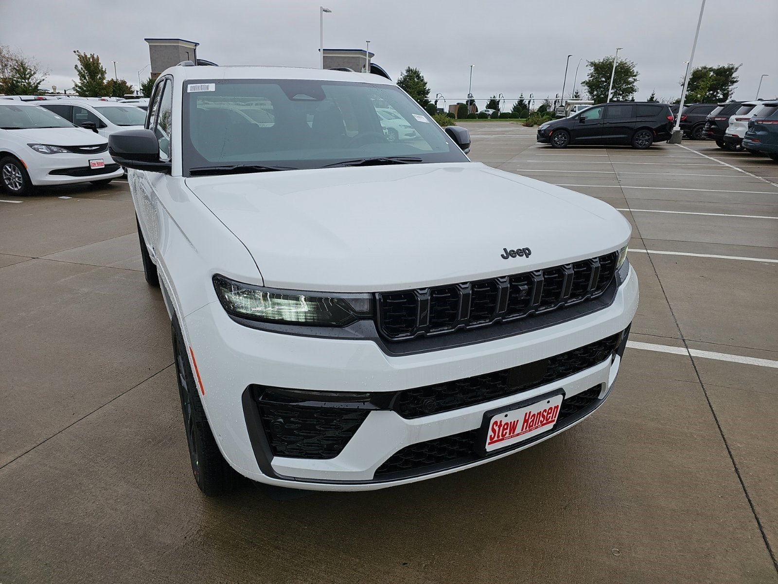 New 2027 Bright White Clearcoat Jeep Limited Reserve image 7