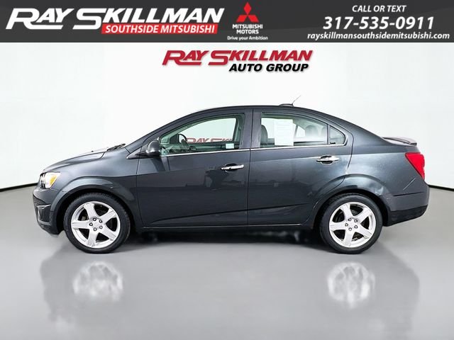 Used 2015 Gray Chevrolet LTZ image 4