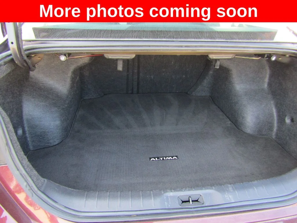 Used 2024 Red Nissan 2.5 SV image 15