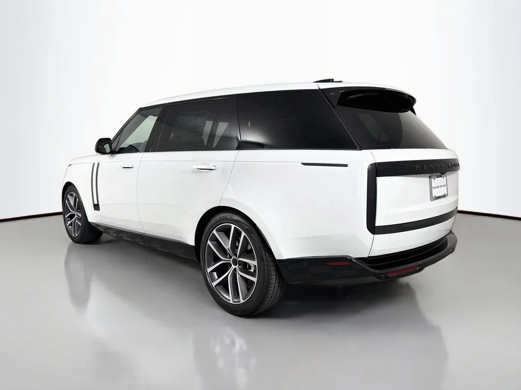 New 2026 Fuji White Land Rover SE 7 Seats image 7