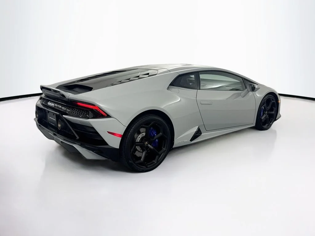 Used 2022 Grigio Hati Metallic Lamborghini Base image 5