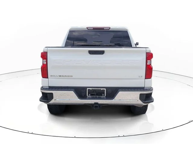 Used 2021 White Chevrolet LT image 6