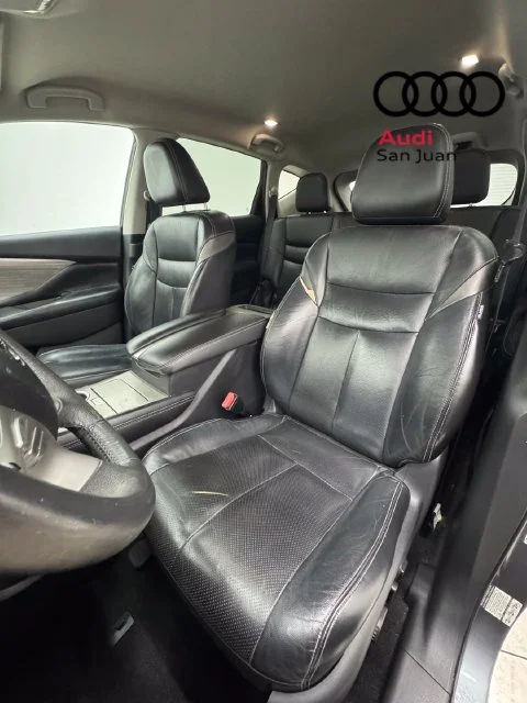 Used 2015 Gray Nissan SL image 26