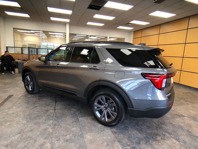 New 2026 Carbonized Gray Metallic Ford Active image 5