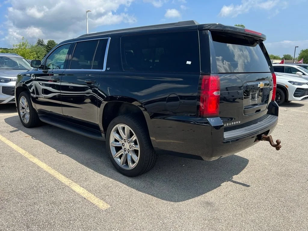 Used 2017 BLACK Chevrolet LT image 3