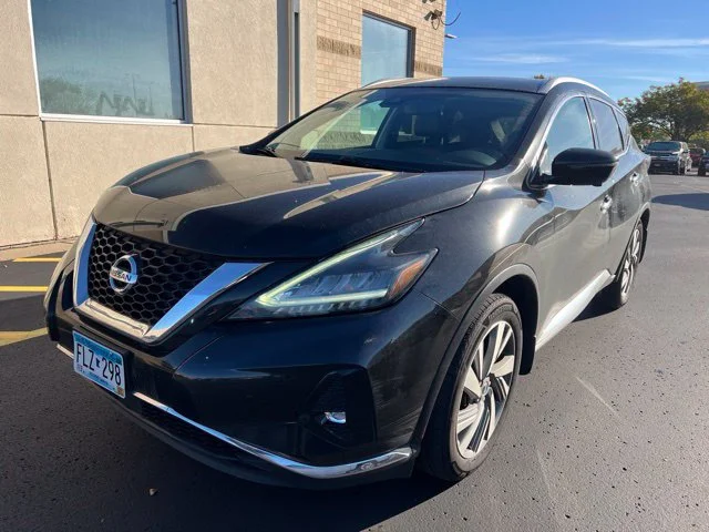 Used 2019 Black Nissan SL image 5