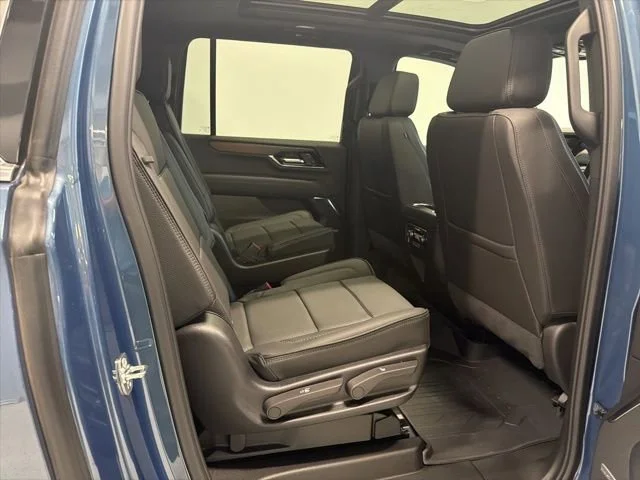 2026 GMC Yukon XL Denali - Photo 35