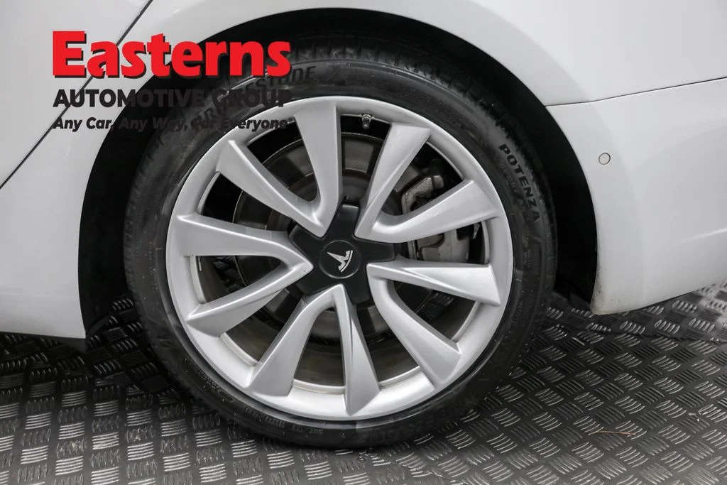 Used 2018 White Tesla Long Range image 30