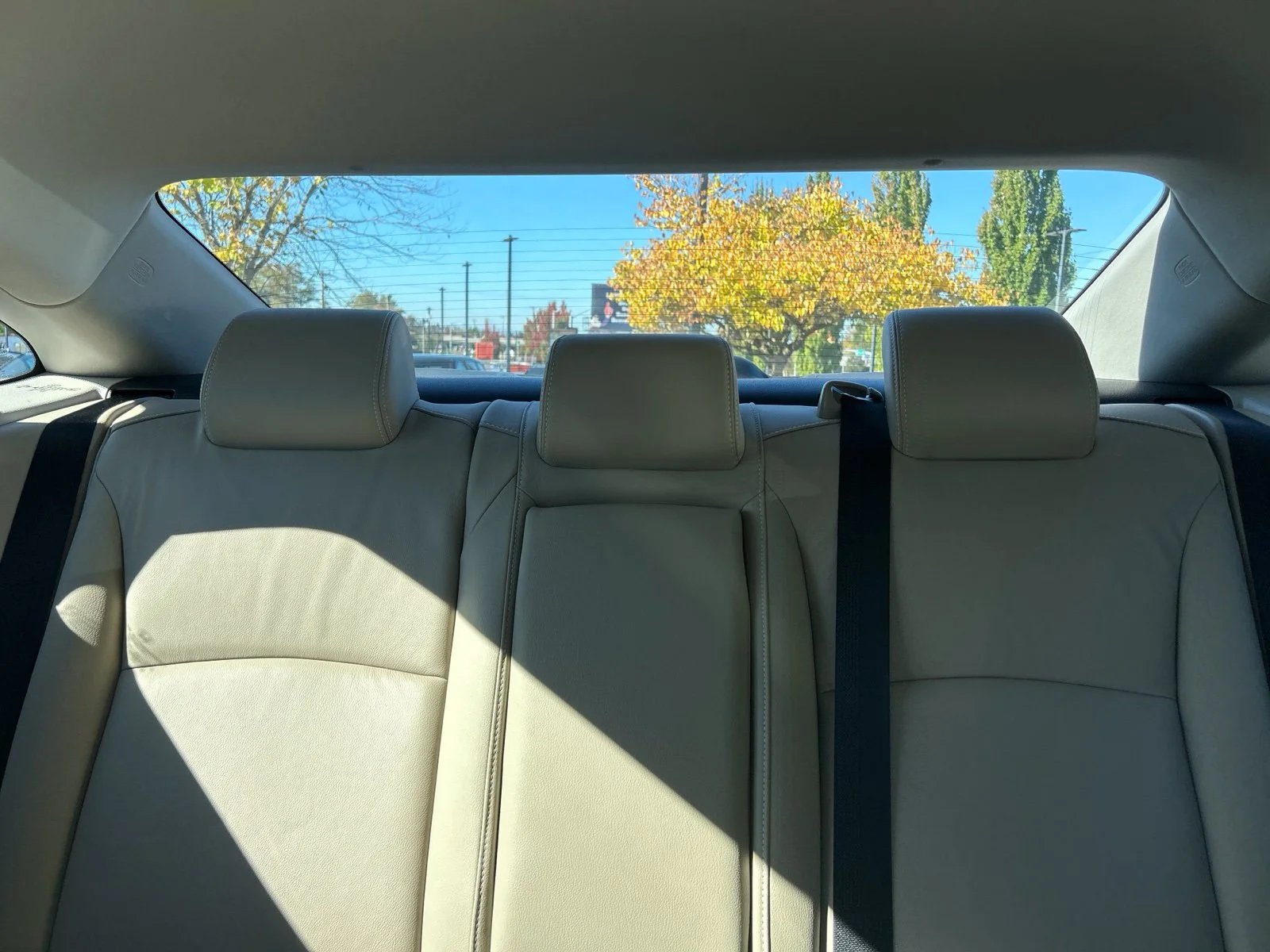 Used 2016 White Orchid Pearl Honda EX-L image 9