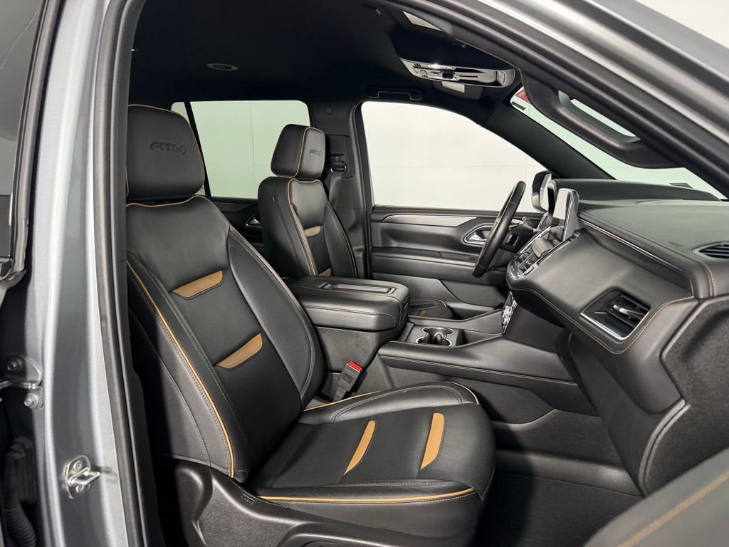 Used 2024 Sterling Metallic GMC AT4 image 32