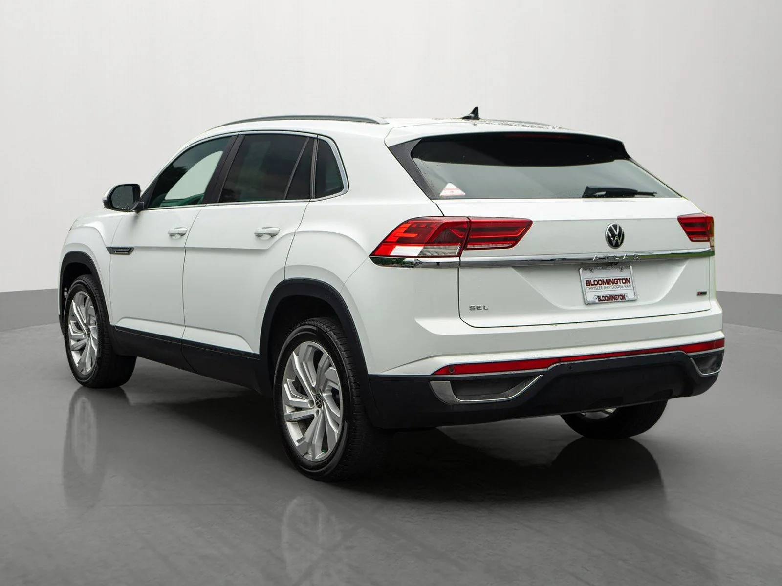 Used 2020 Pure White Volkswagen 2.0T SEL image 5