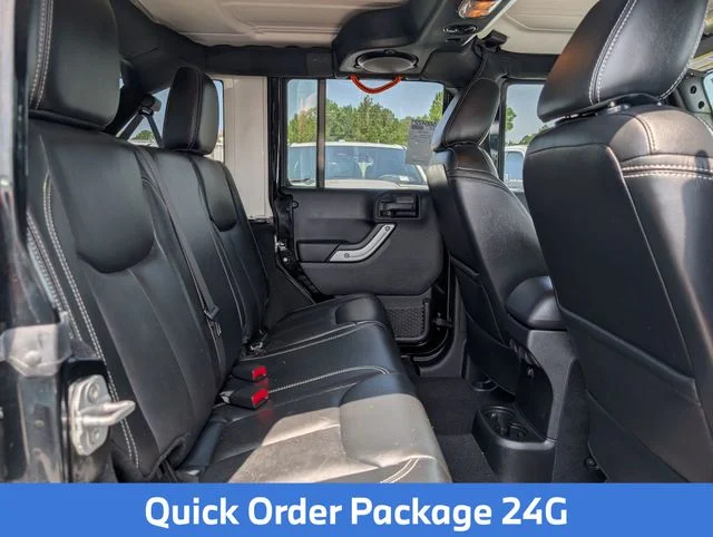 Used 2013 Black Jeep Unlimited Sahara image 27