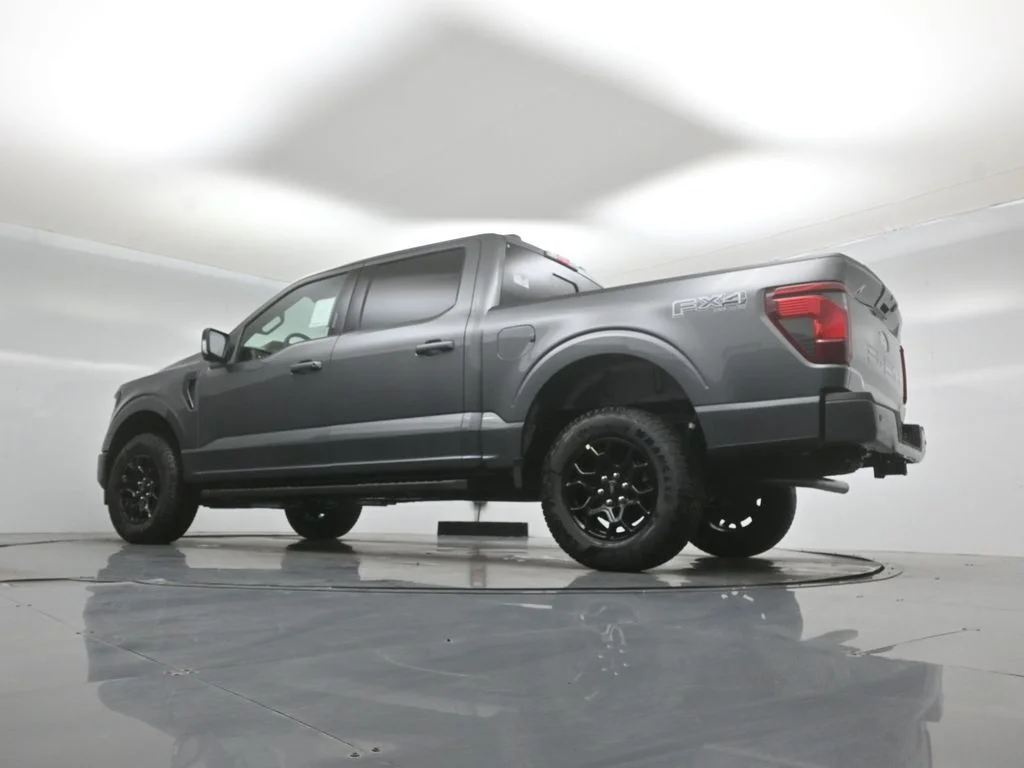 New 2026 Carbonized Gray Metallic Ford XLT image 48