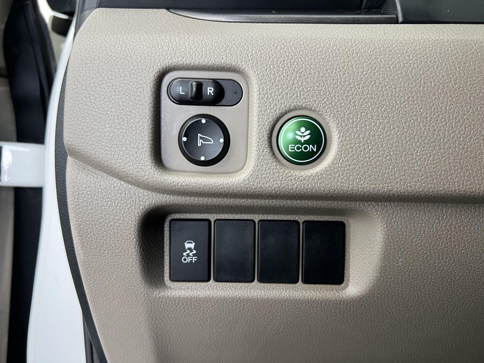 2016 Honda Pilot EX-L - Photo 19
