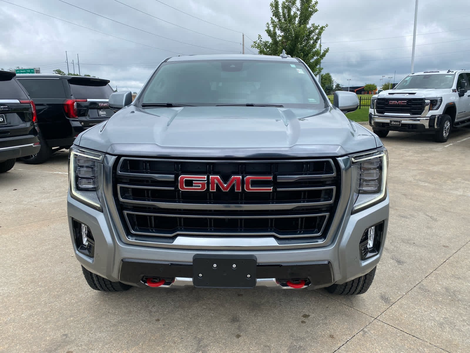Used 2024 GMC Yukon AT4 with VIN 1GKS2CKD1RR292517 for sale in Kansas City