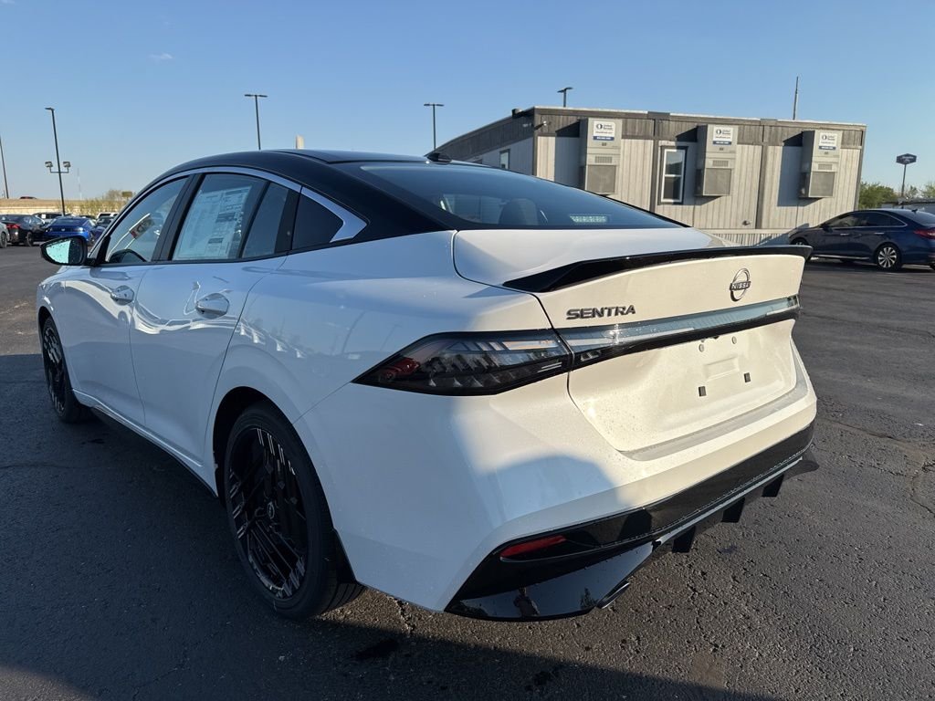 New 2026 Aspen White TriCoat / Super Black Two-tone Nissan SR image 6