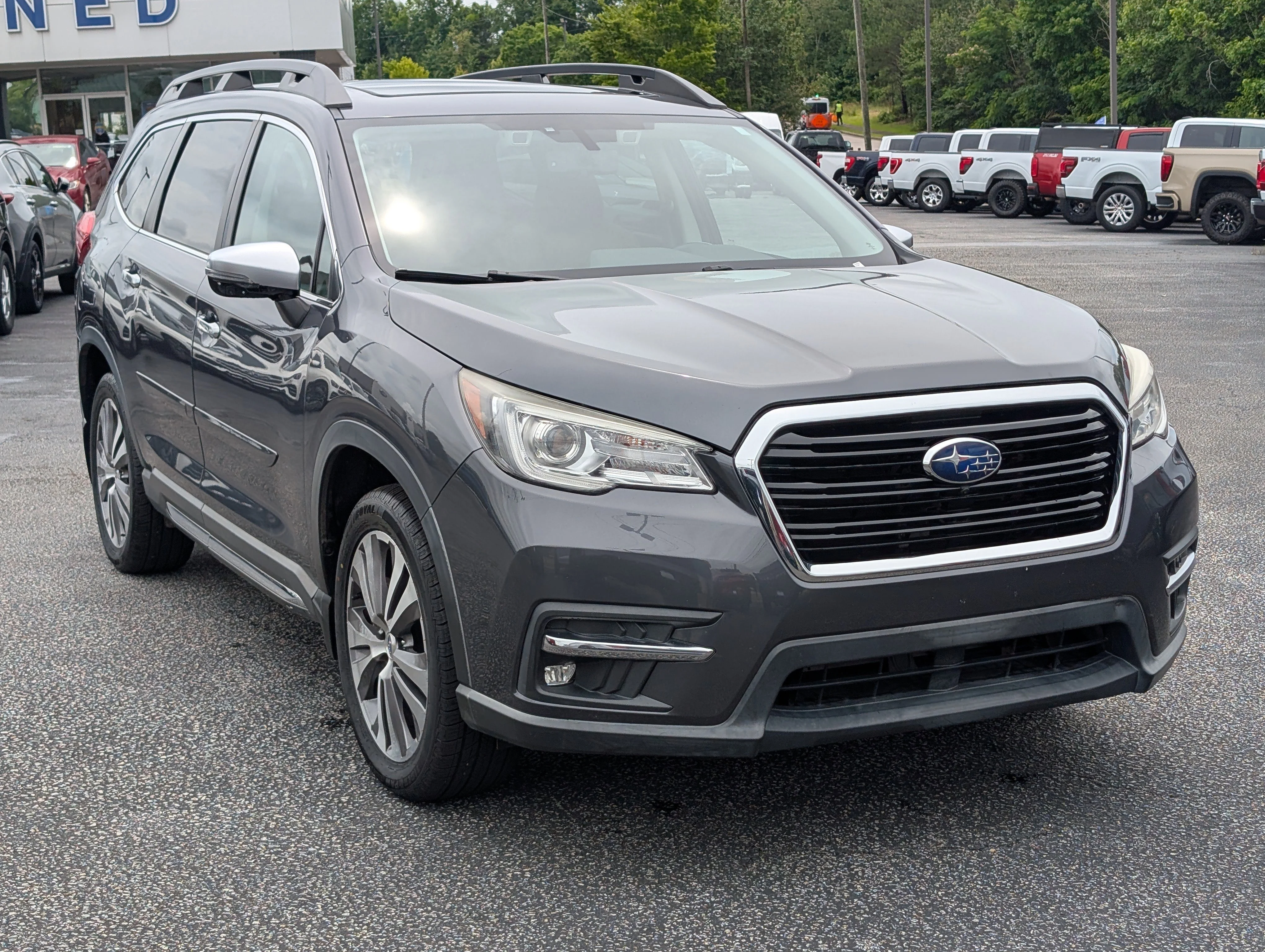 Used 2020 Magnetite Gray Metallic Subaru Touring image 4