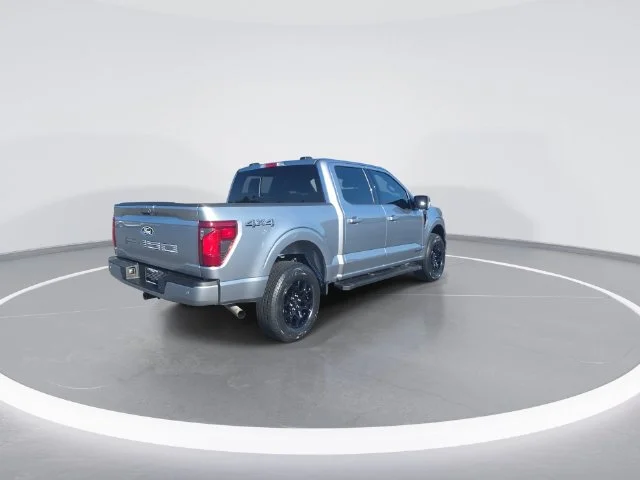 Used 2024 Silver Ford XLT image 2