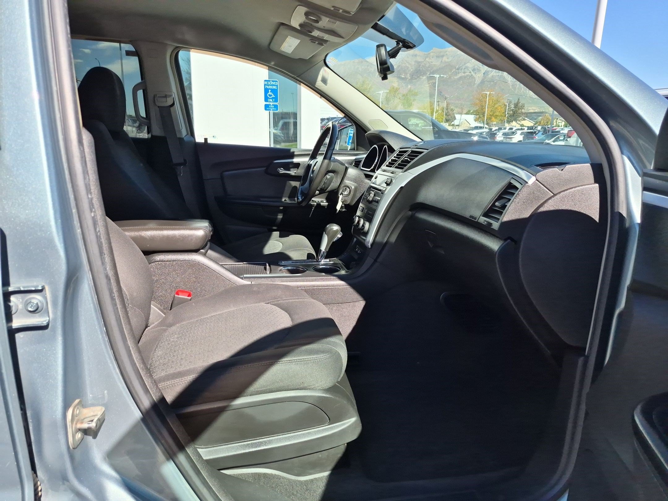 Used 2009 Silver Moss Metallic Chevrolet LT w/1LT image 27