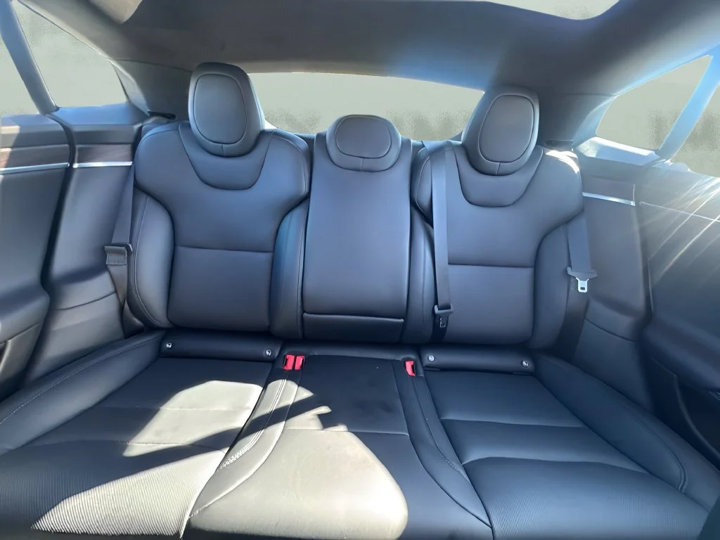 Used 2024  Tesla Long Range image 12