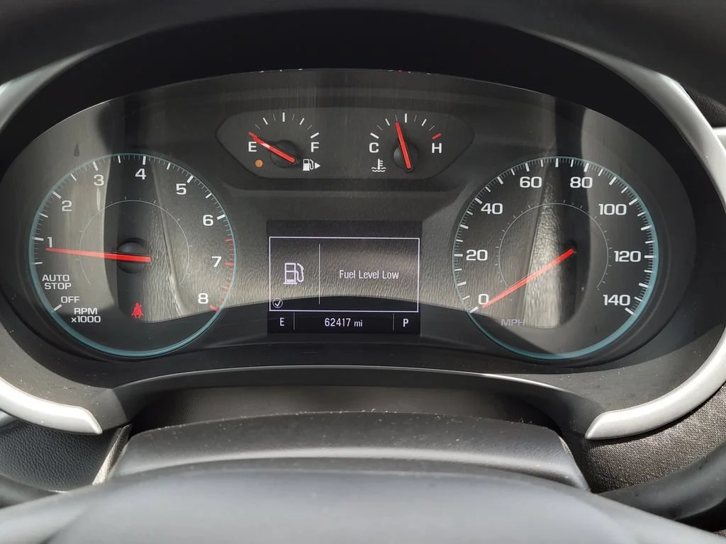 Used 2024 Summit White Chevrolet 1LT image 30