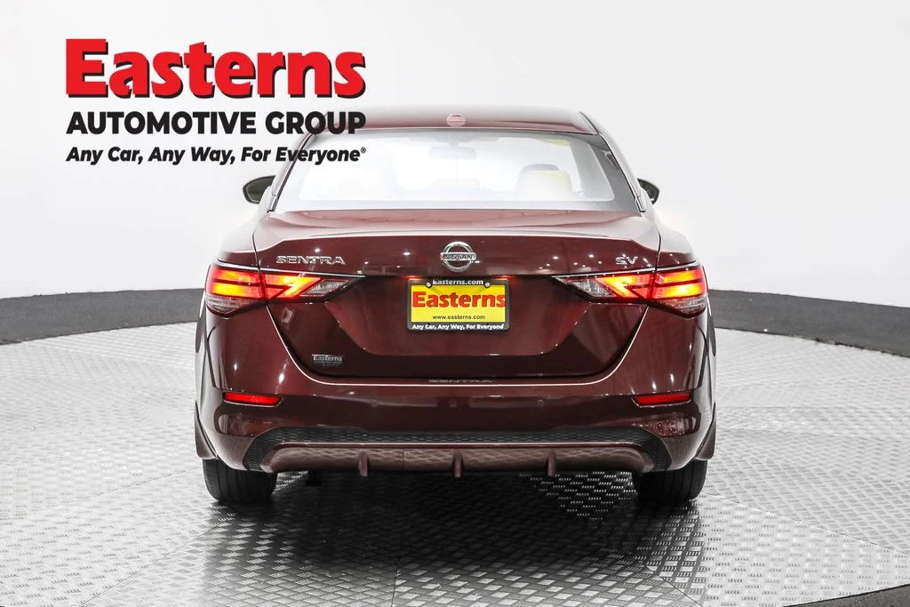 Used 2022 Red Nissan SV image 6