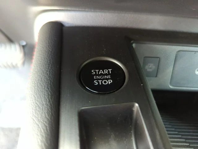 Used 2025 Black Nissan SR image 43