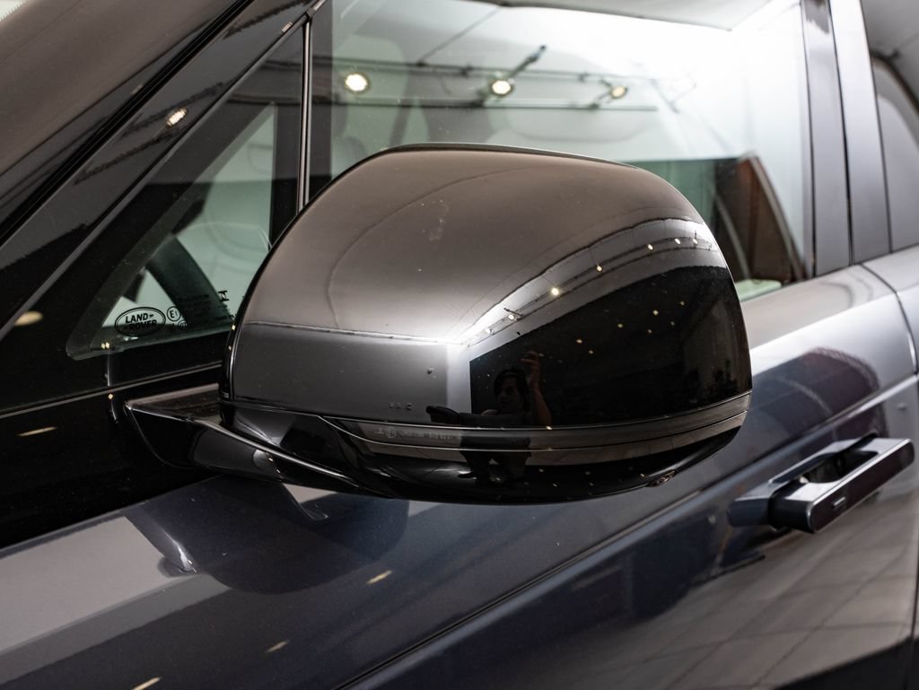 New 2026 Varesine Blue Land Rover SE image 16