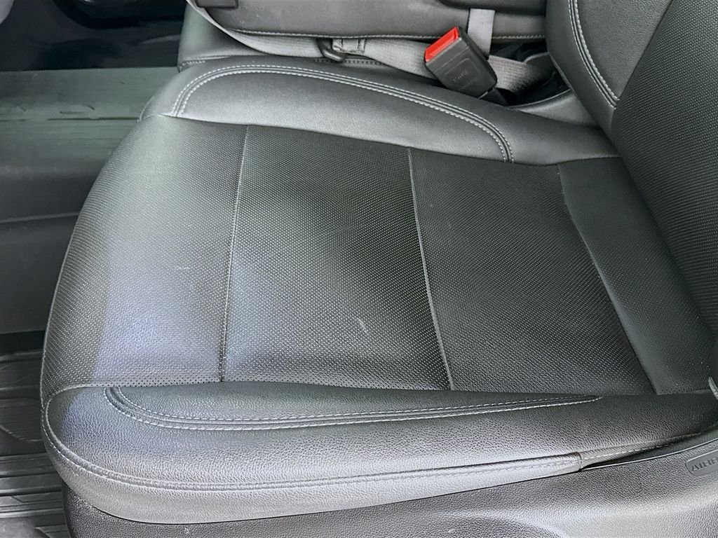 Used 2024 Silver GMC SLT image 18