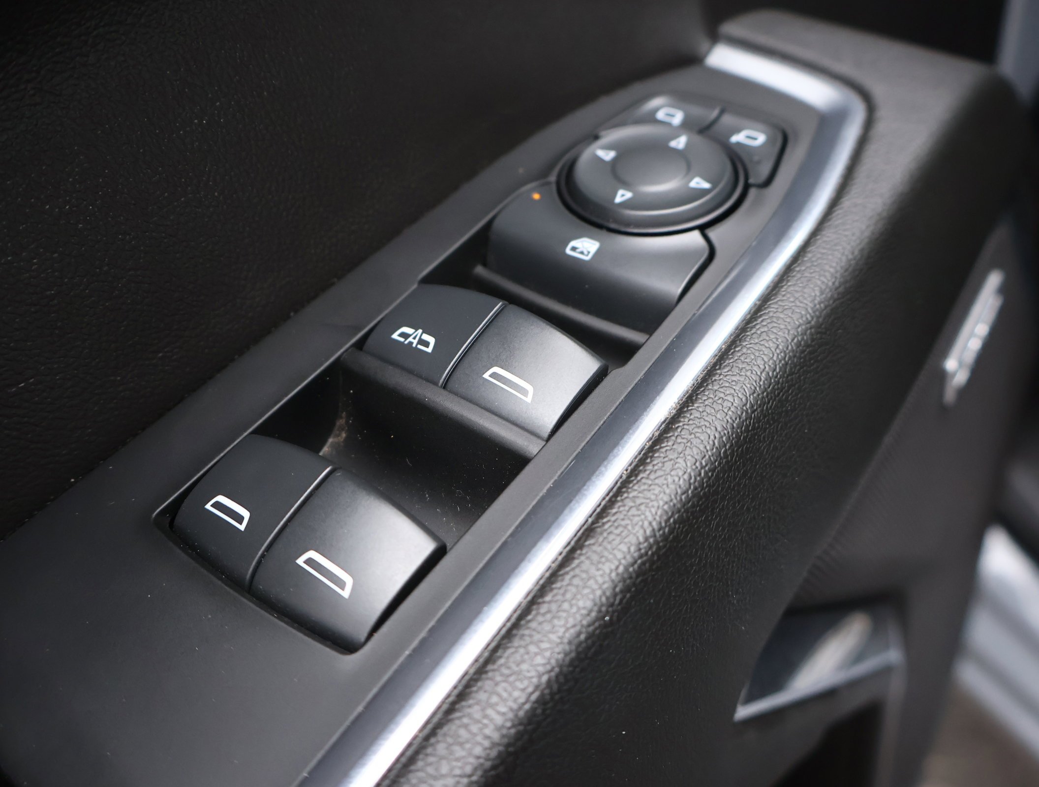 2024 Chevrolet Silverado 1500 RST - Photo 8