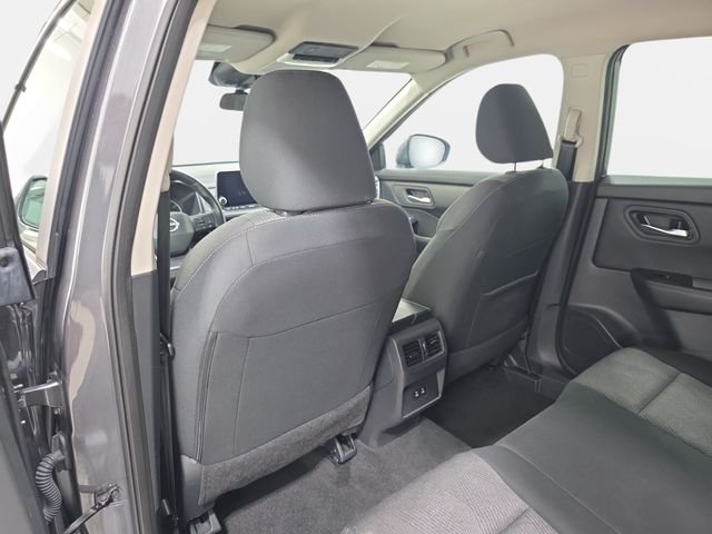 Used 2025 Gray Nissan SV image 12