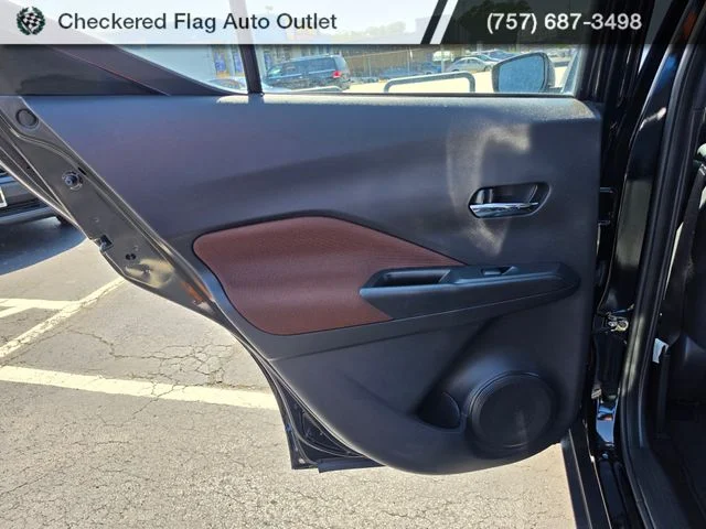 Used 2023 Super Black Nissan SR image 37