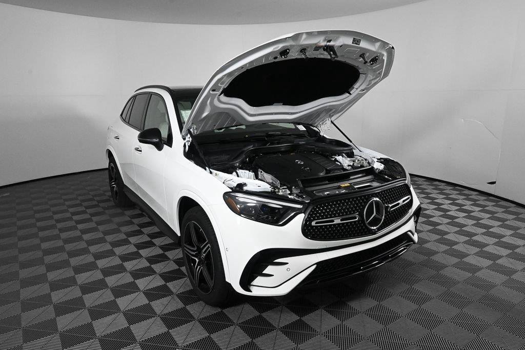 New 2027 Polar White Mercedes-Benz GLC 300 image 70