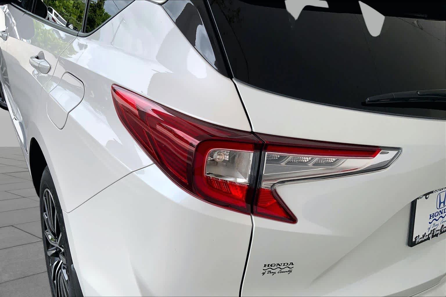 Used 2025 Platinum White Pearl Acura w/Advance Package image 28