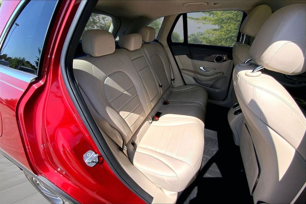 Used 2019 designo Cardinal Red Metallic Mercedes-Benz GLC 300 image 24