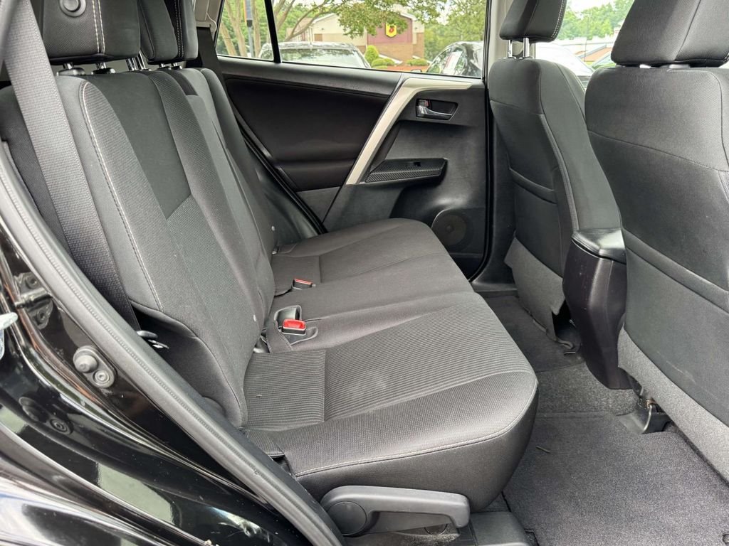 Used 2014 Black Toyota XLE image 15