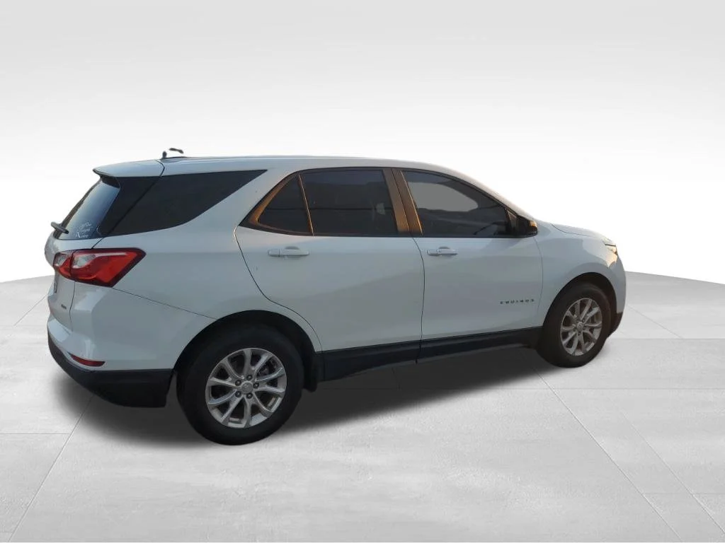 Used 2021 White Chevrolet LS image 6