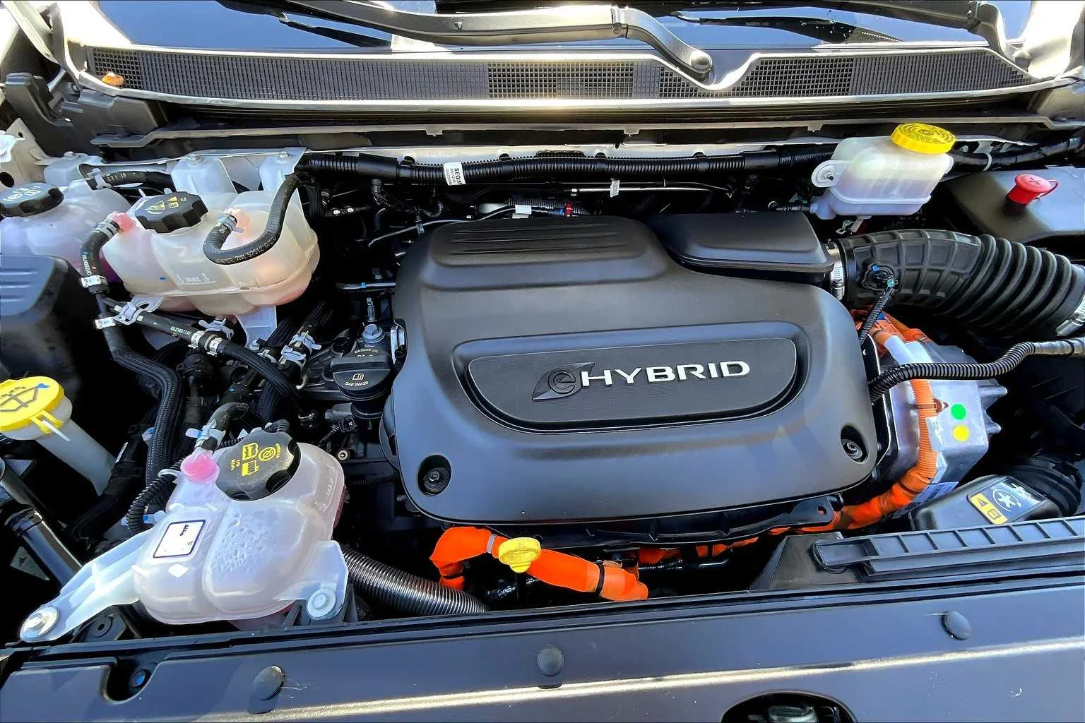 Used 2024 Bright White Clearcoat Chrysler Hybrid S Appearance Pkg image 31