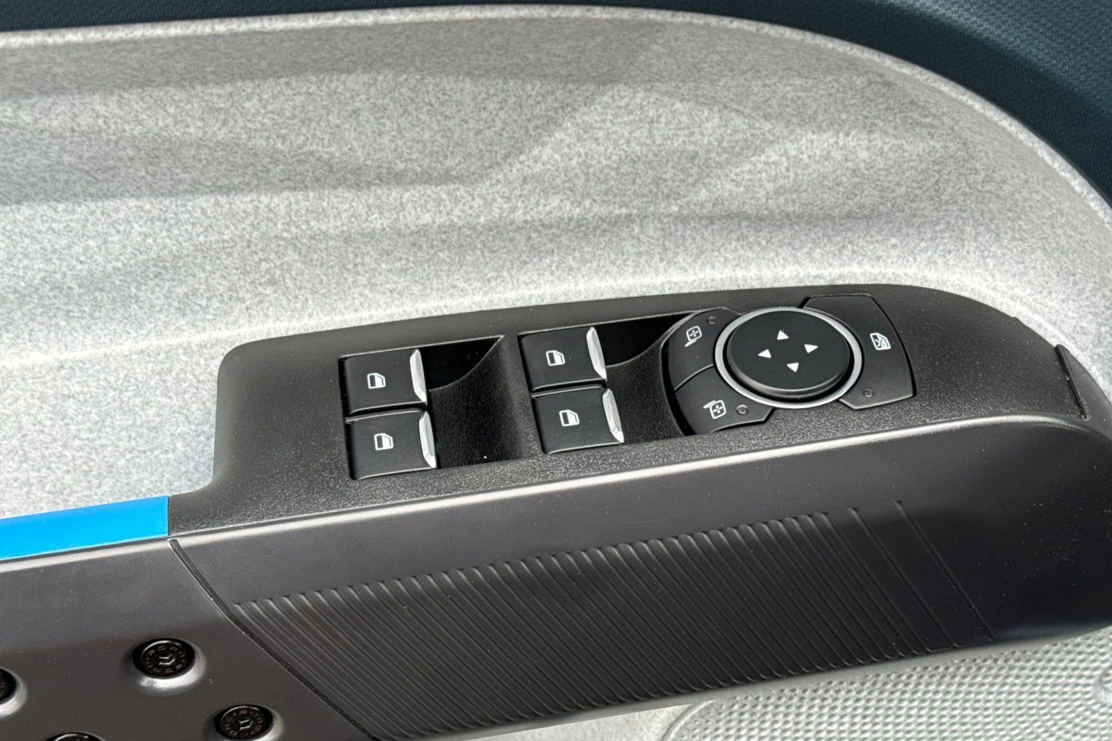 New 2026 Azure Gray Metallic Tri-Coat Ford XLT image 12